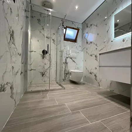Jurgen Apartment *